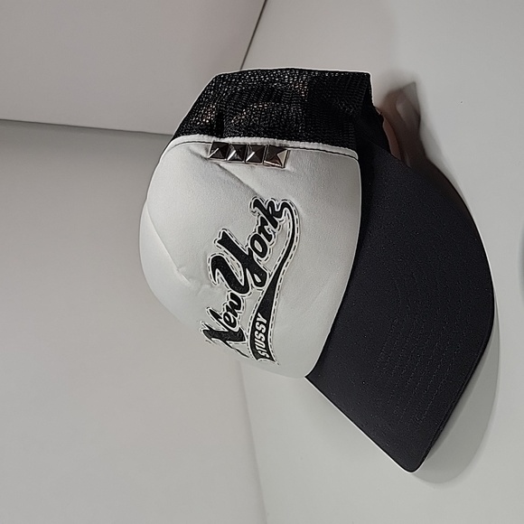 STUSSY | trucker snapback - Picture 2 of 4